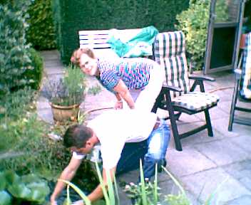 Tilly en Randolf in de tuin